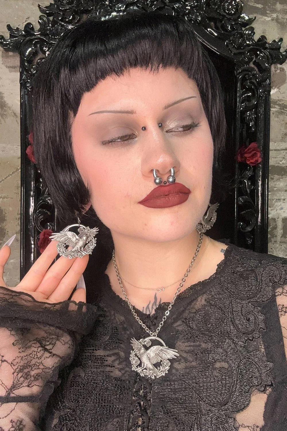 A Murder in the Roses Earrings - Image 2