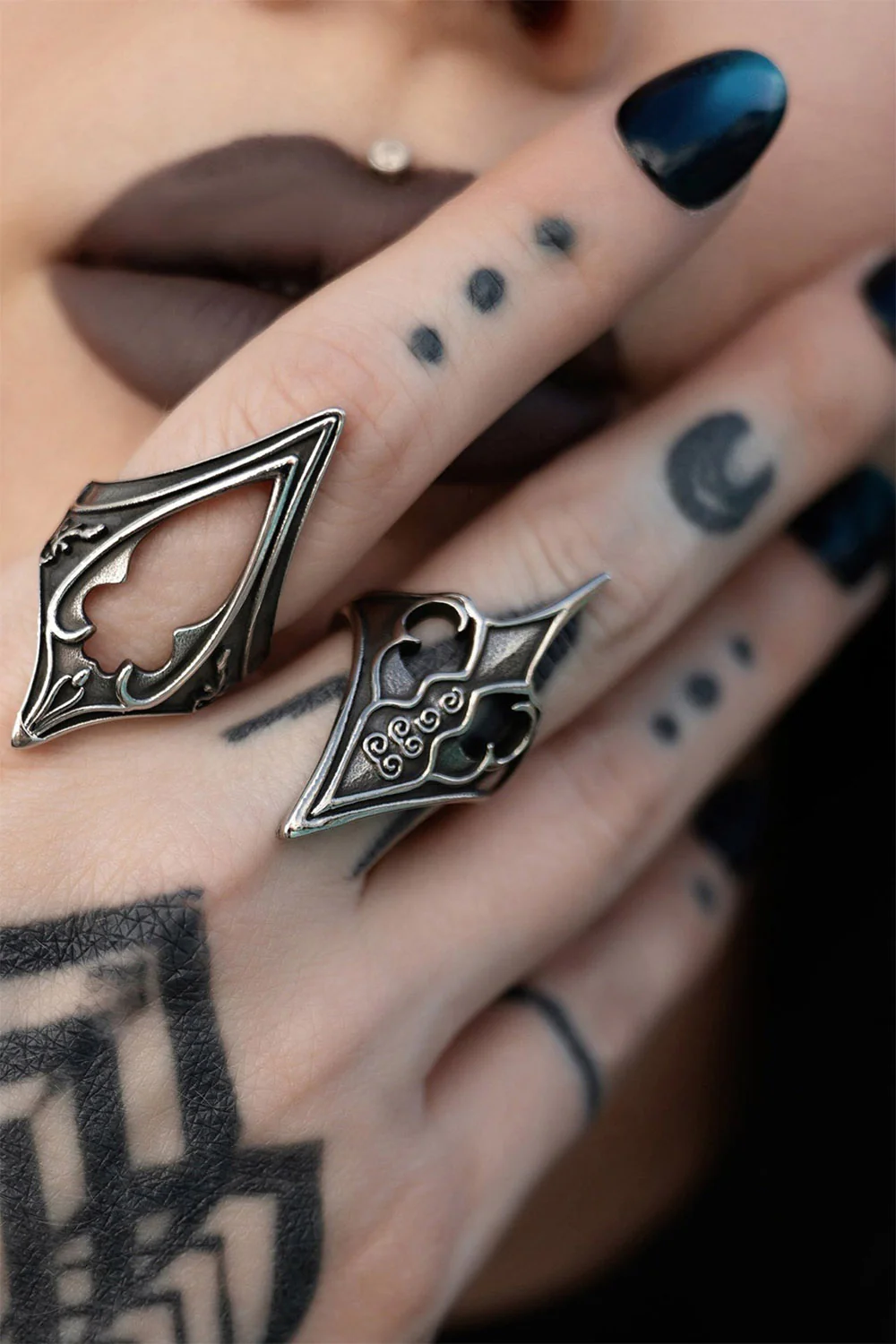 Acanthus Ring - Image 4