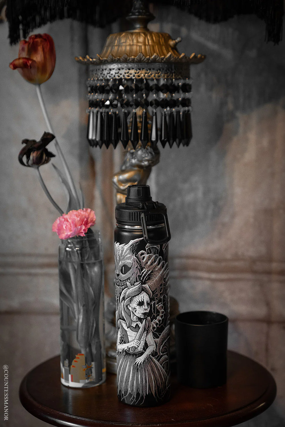 Alice in Murderland 24 Oz Water Bottle Tumbler - Image 2