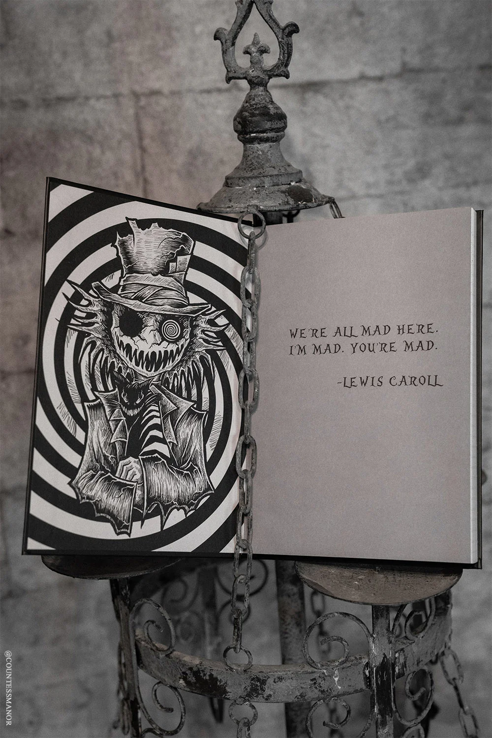 Alice in Murderland Journal - Image 3