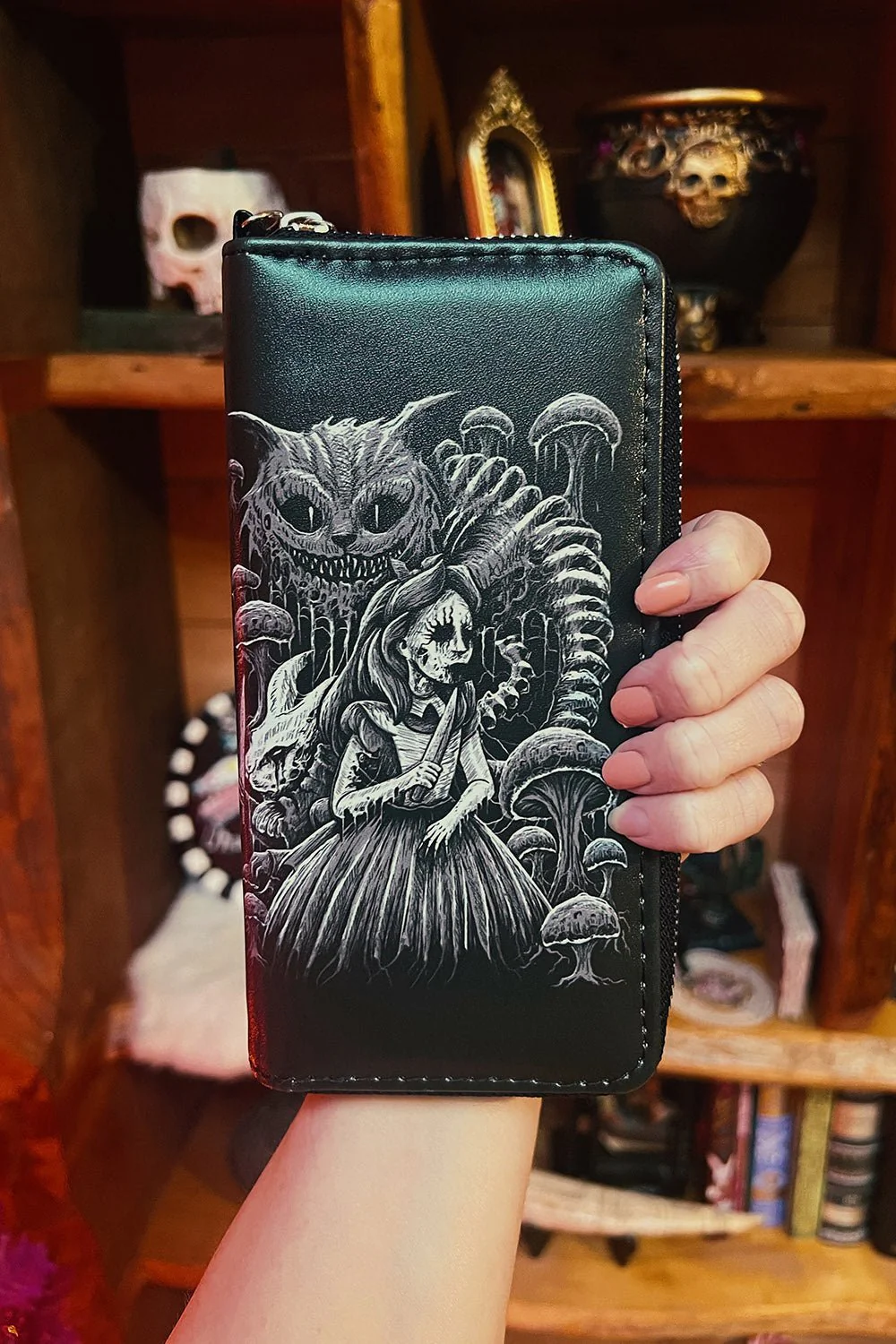 Alice In Murderland Wallet - Image 6