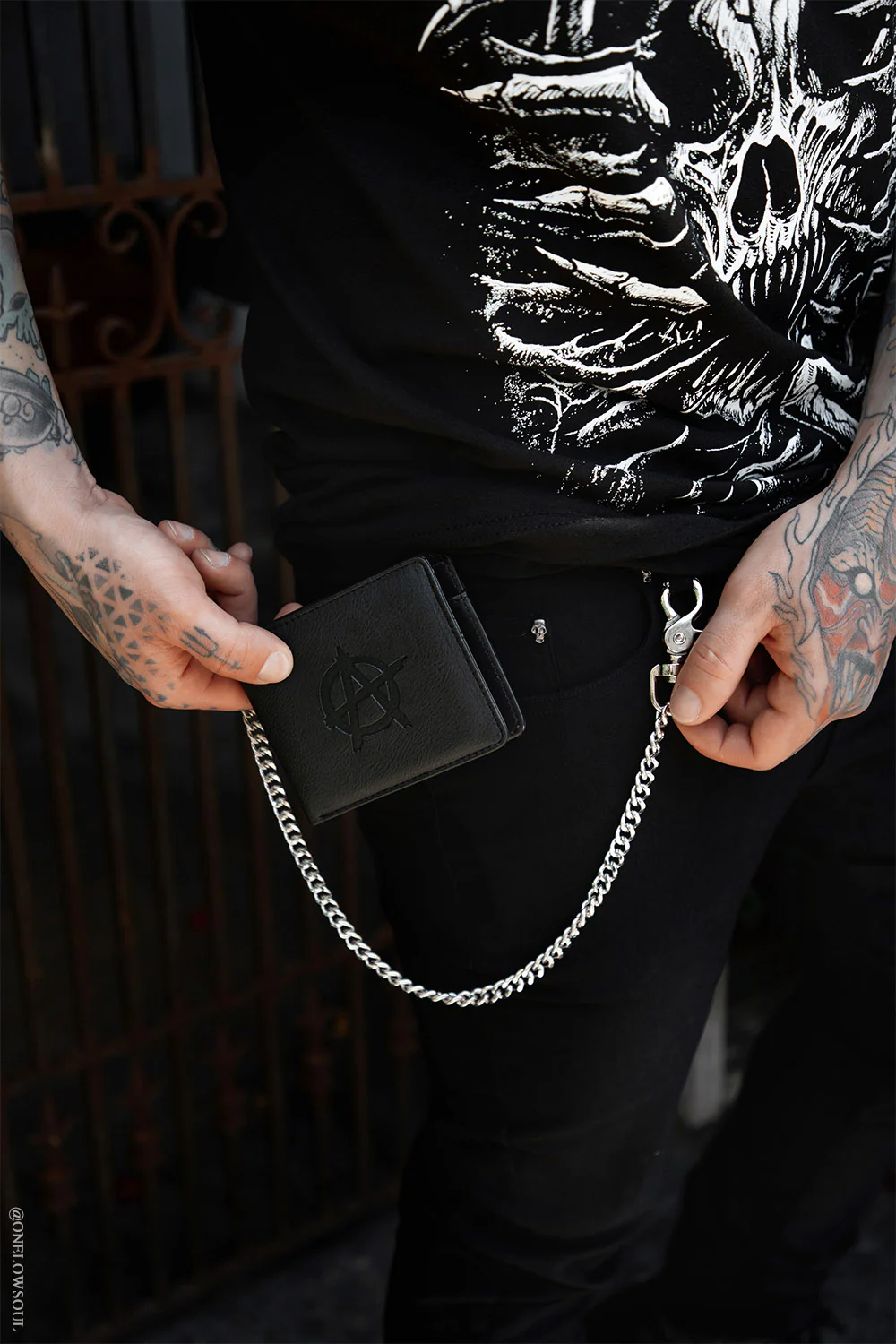 Anarchy Emboss Bifold Wallet w/ Chain - Image 2