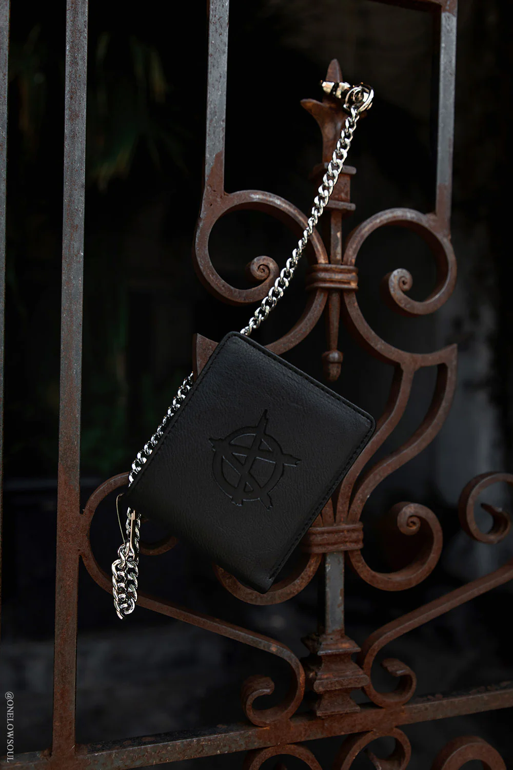 Anarchy Emboss Bifold Wallet w/ Chain - Image 5