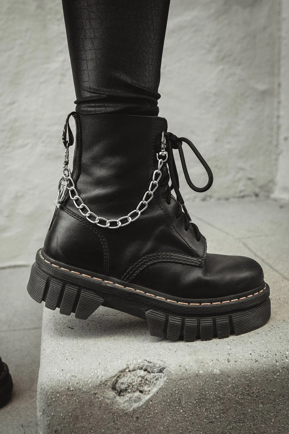 Ankh Boot Charm - Image 3