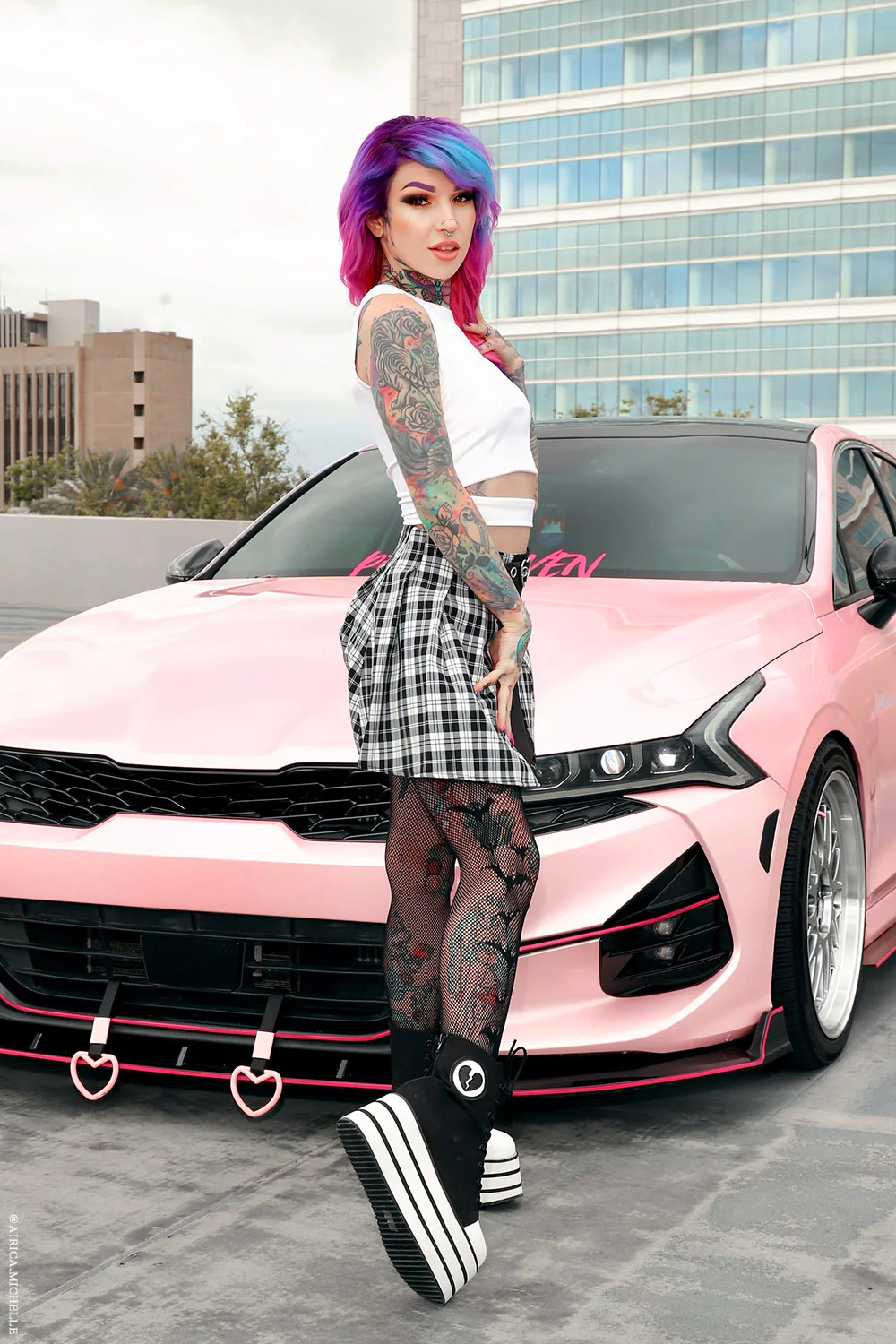 Asymmetric Bat Fishnet Tights - Image 7