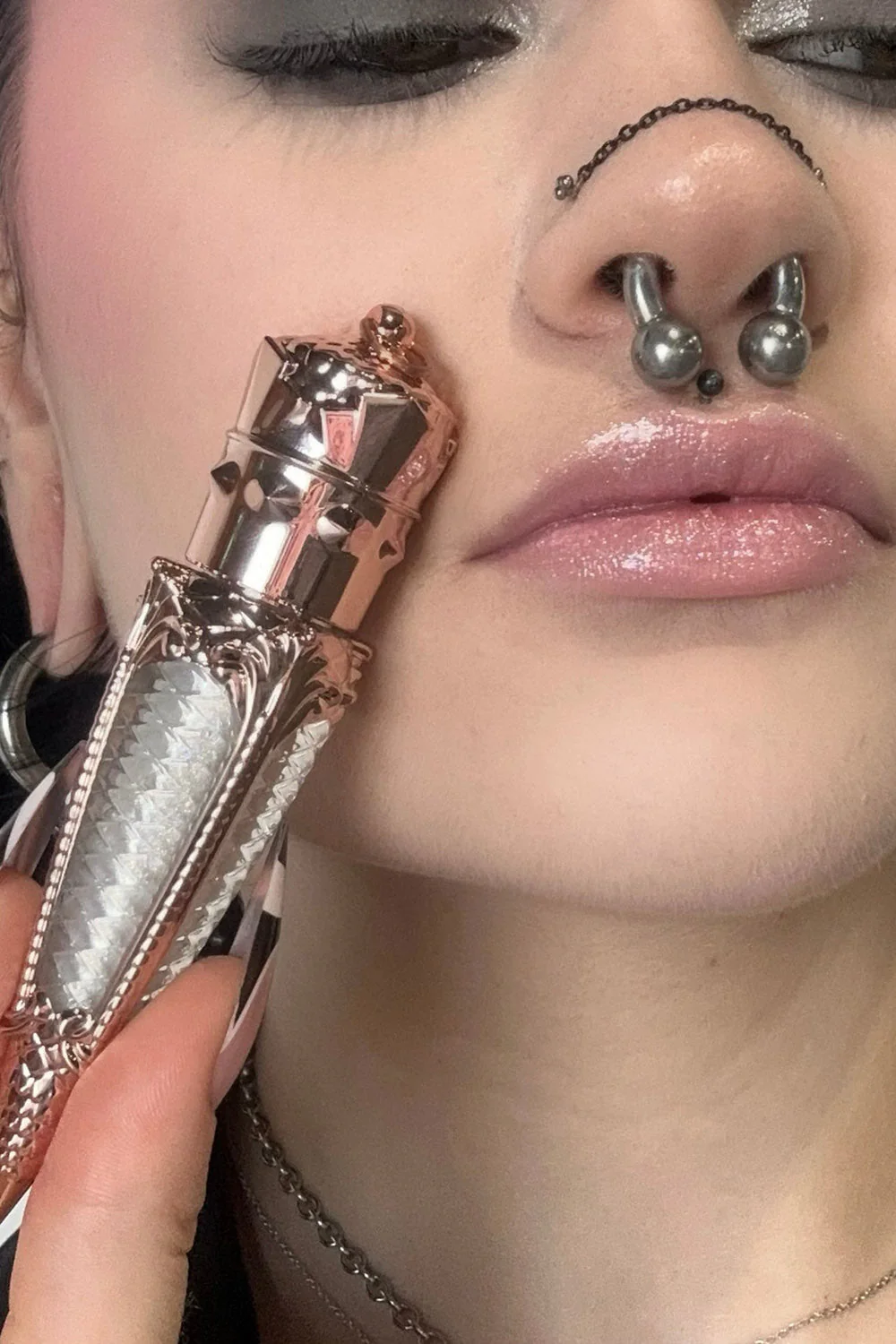 Aurora Crystal Clear Liquid Sparkle Gloss - Image 7