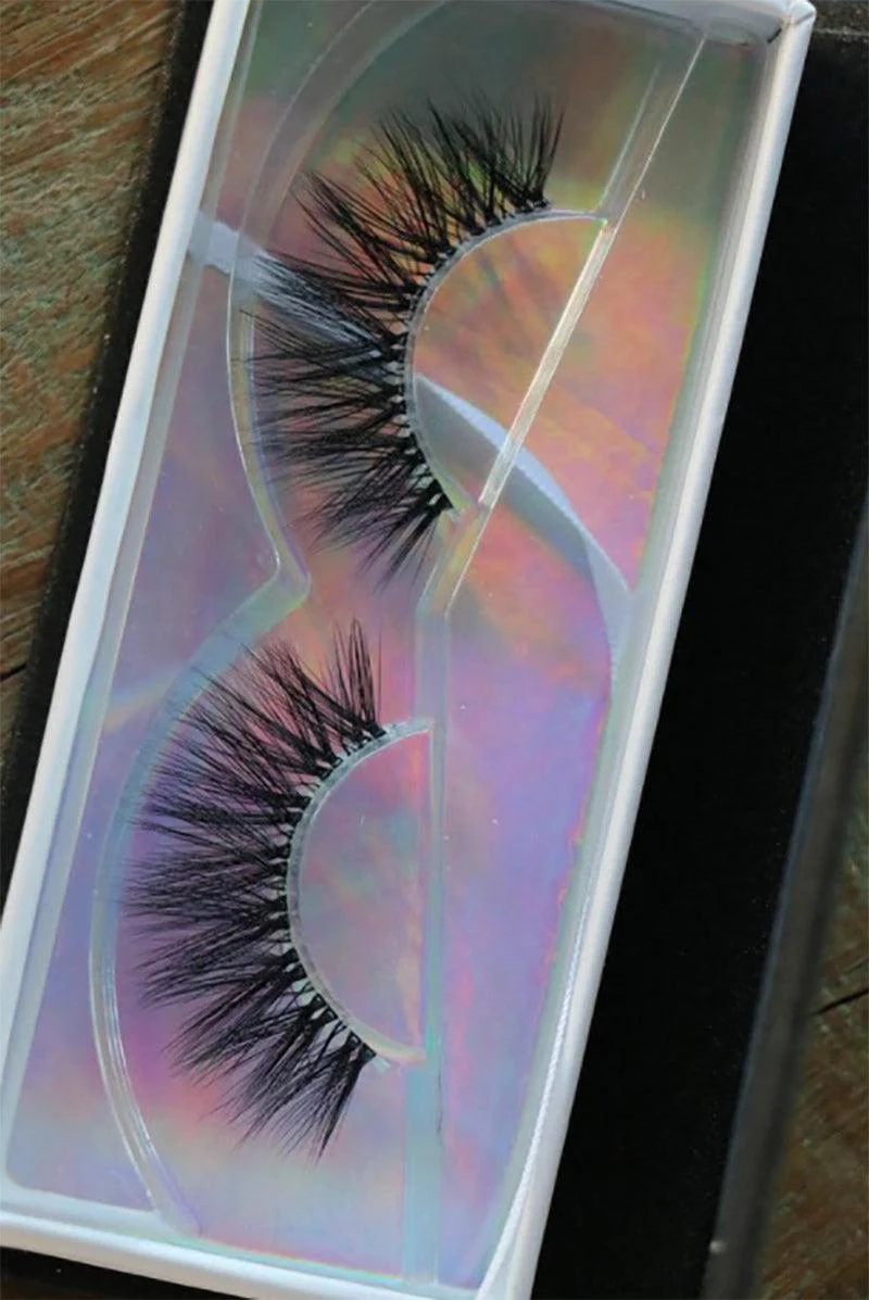 Batty Lashes - Image 7