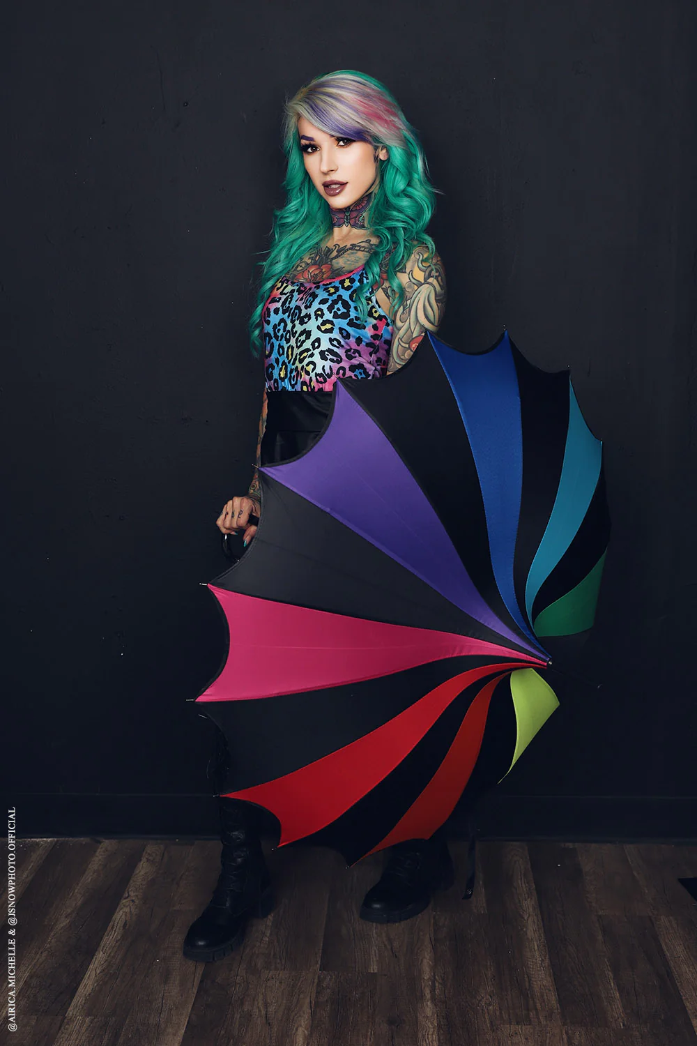 Batwing Pagoda Umbrella [Goth Rainbow] - Image 8