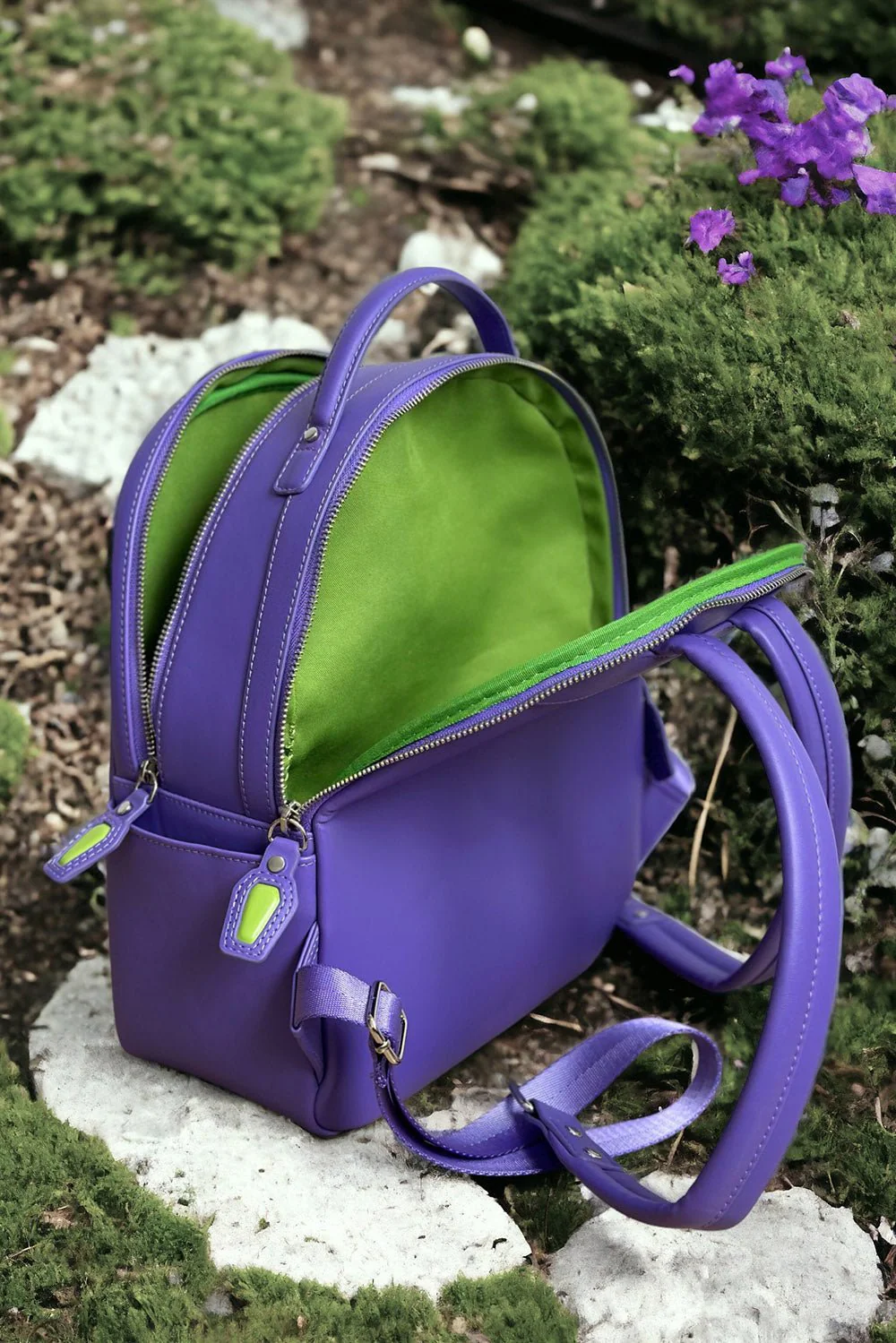 Beetle Juice Haunted Hallows Backpack - Image 7