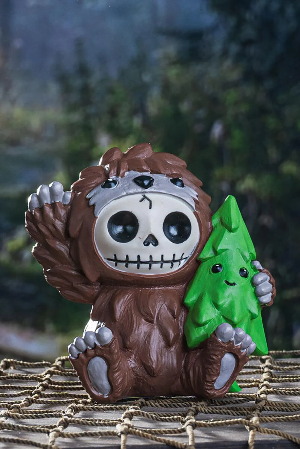 Bigfoot Statue - Image 2