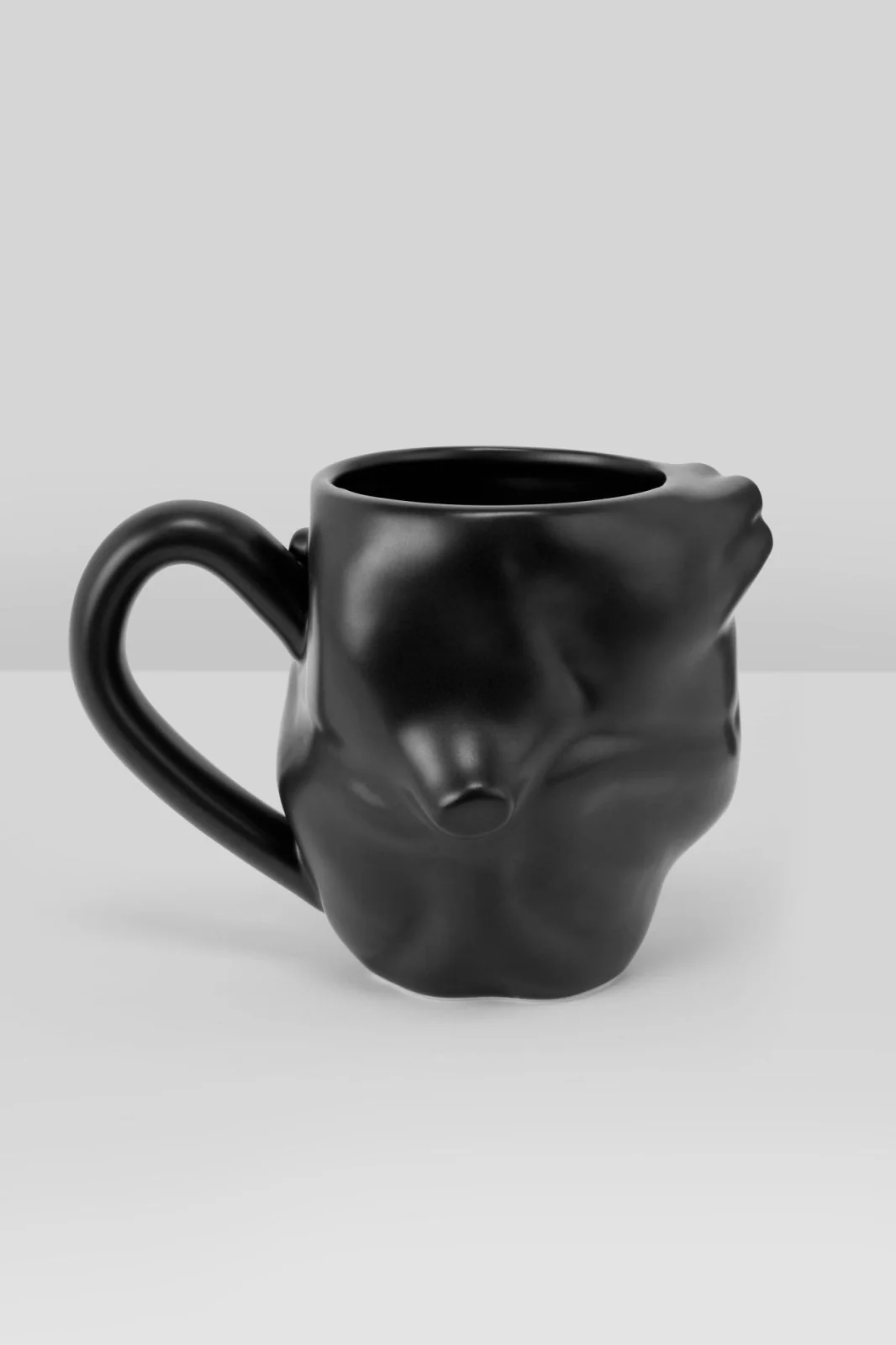 Black Heart Mug [B] - Image 4