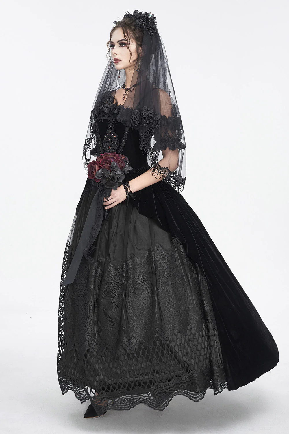 Black Manor Gothic Gown - Image 6