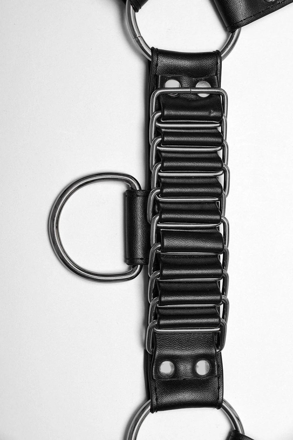 Black Oath O-Ring Chest Harness - Image 7