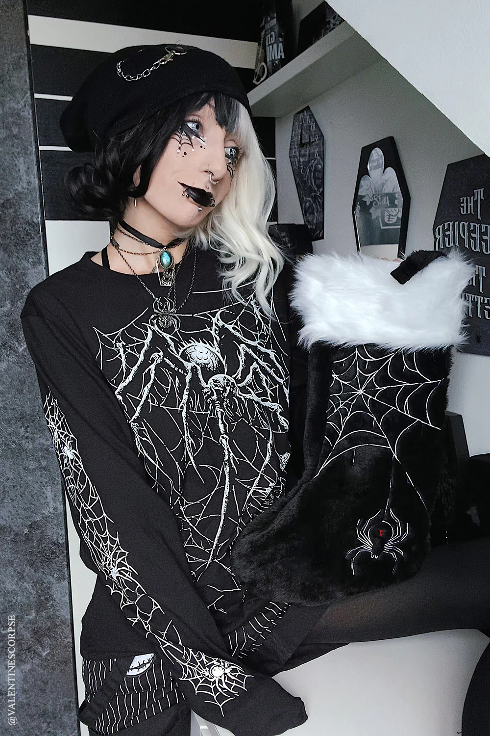 Black Widow Spider Christmas Stocking - Image 5