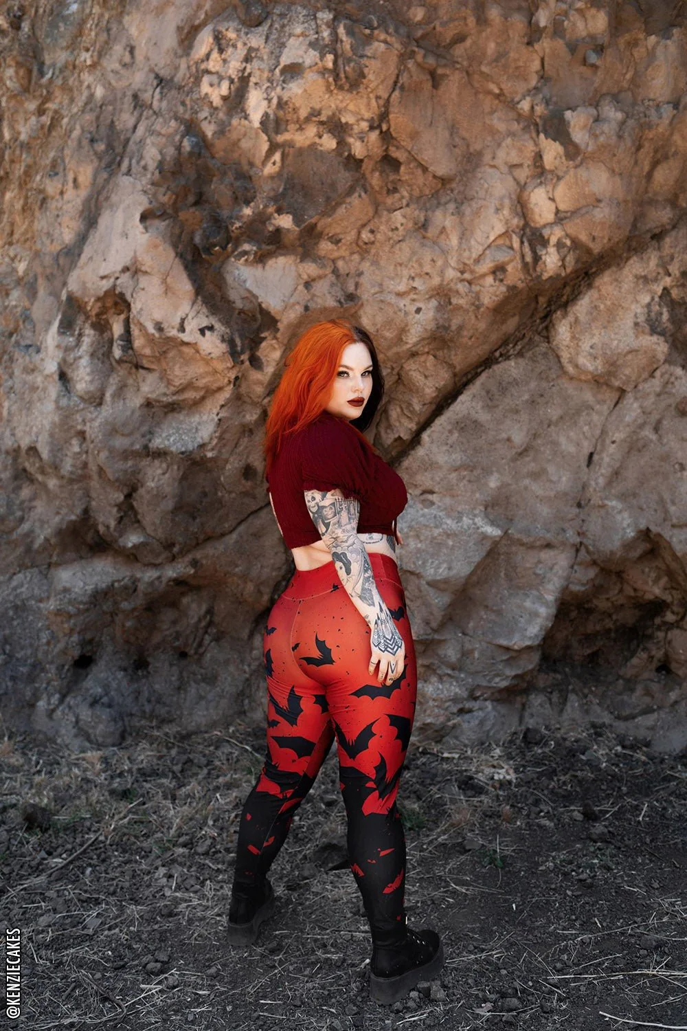 Blood Bat Pocket Leggings - Image 4