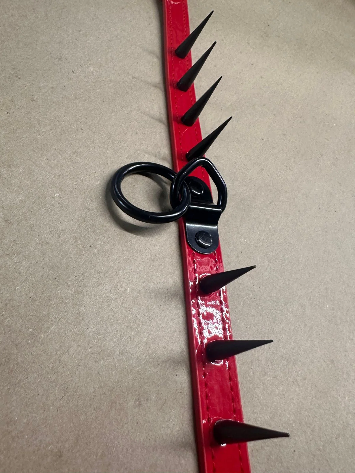 Blood Ritual Long Spiked Choker [BLK/RED] - Image 2