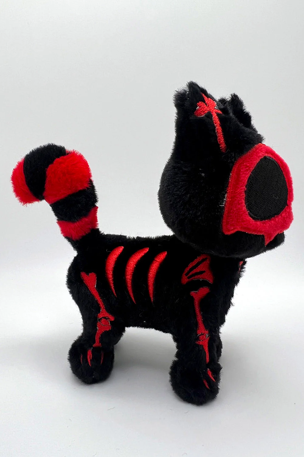 Blood Skelekitty Plush Keychain - Image 5