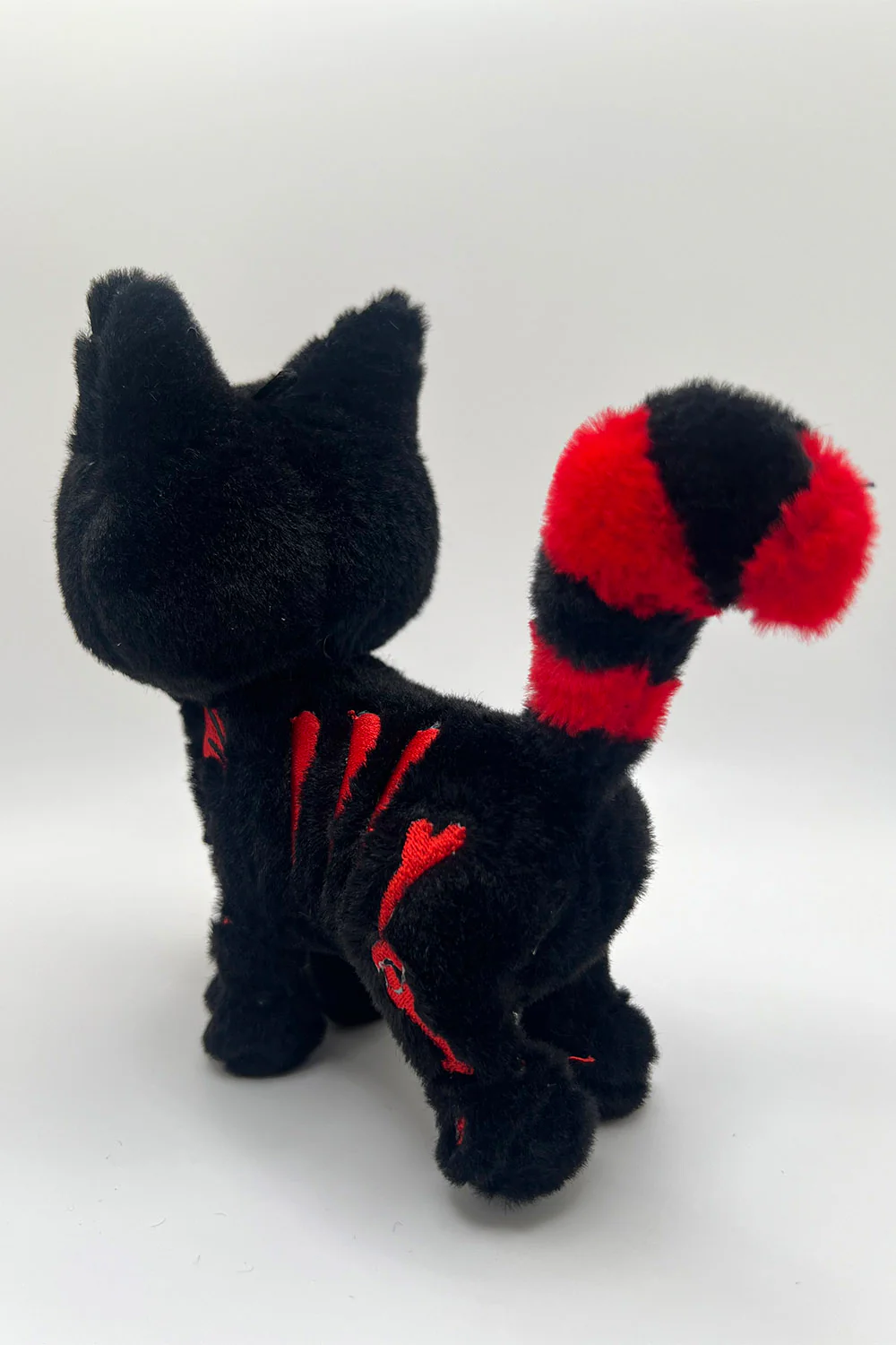 Blood Skelekitty Plush Keychain - Image 7