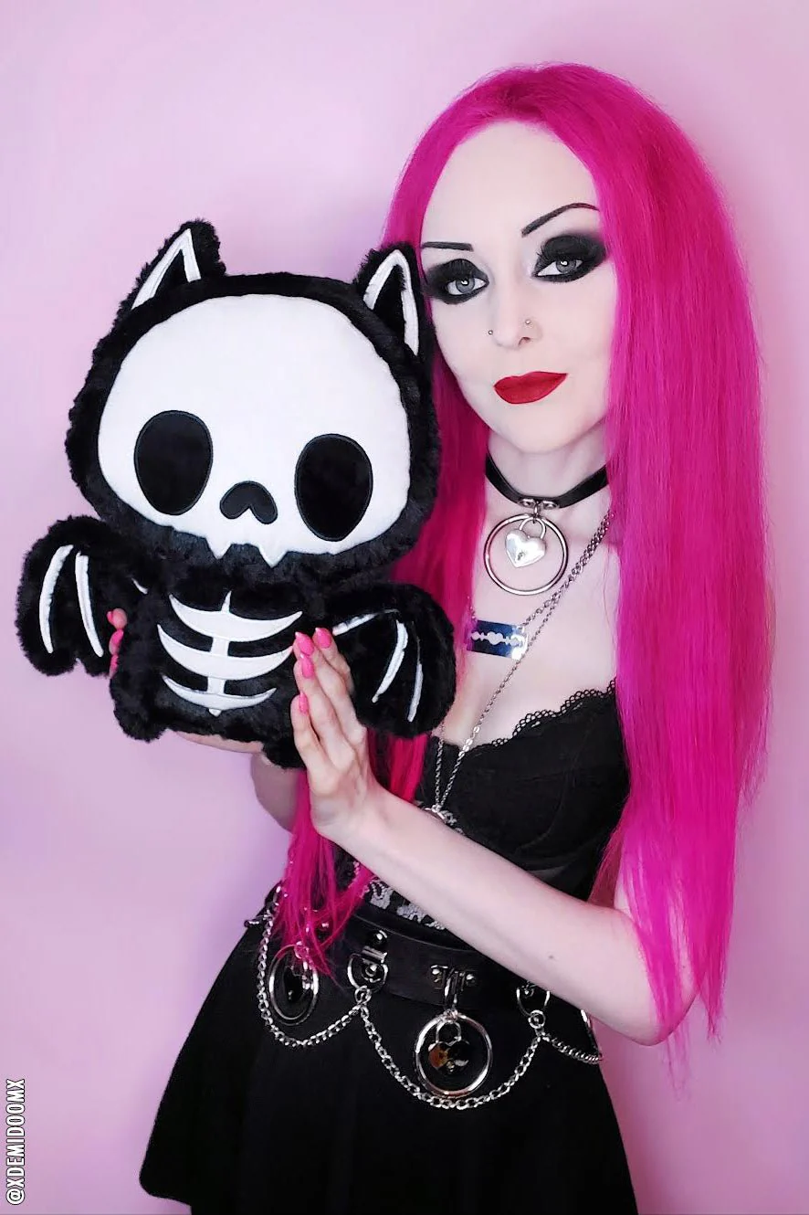 Bony Bat Plush Toy - Image 4