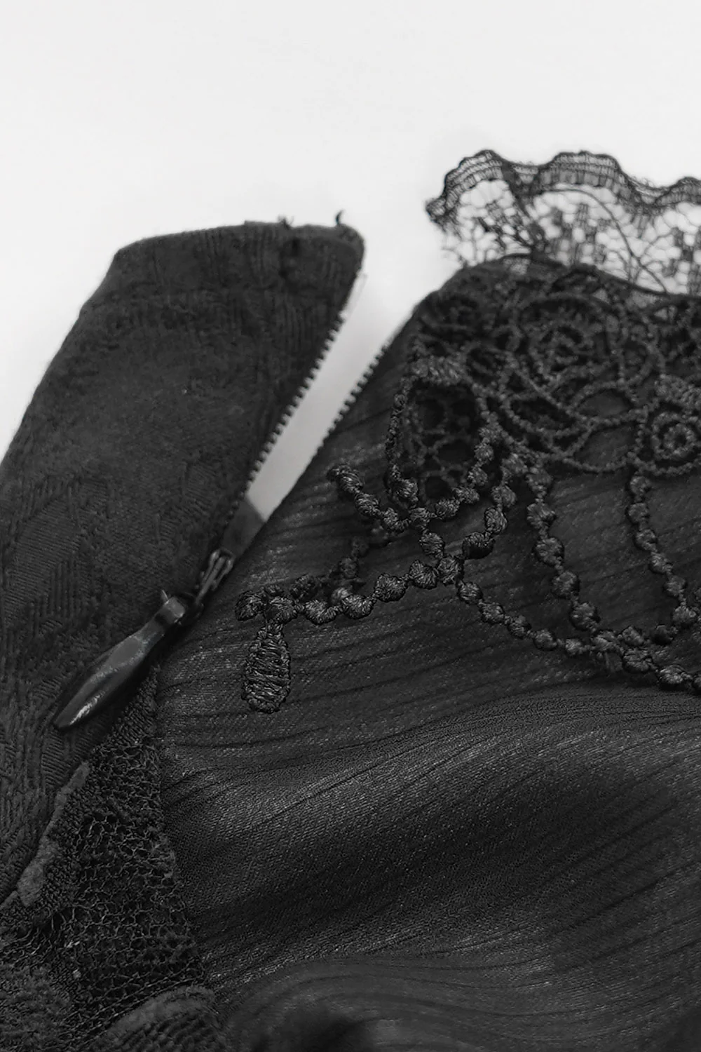 Bow to None Lace Corset Top - Image 12