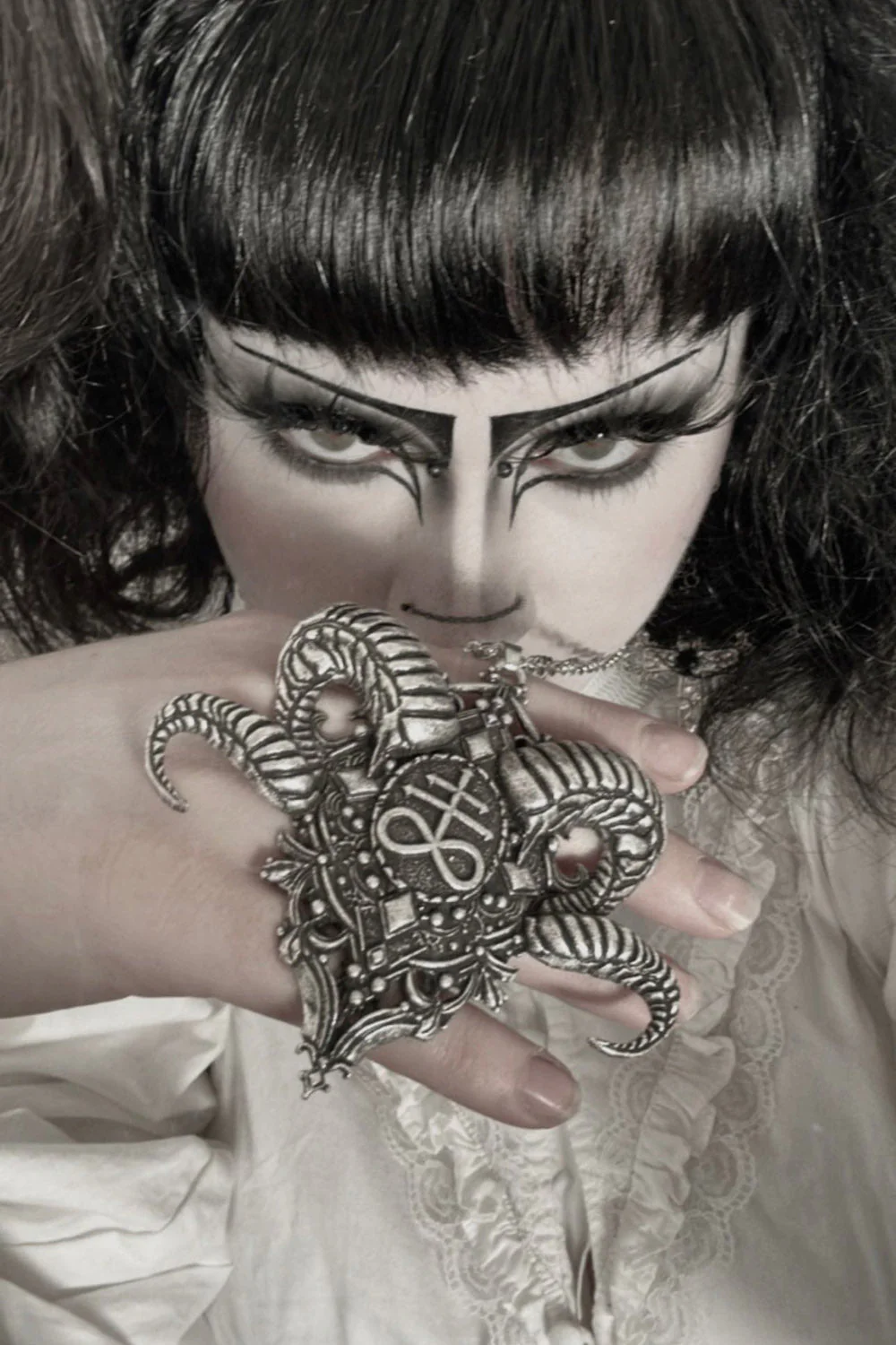 Brimstone Burn Necklace - Image 2