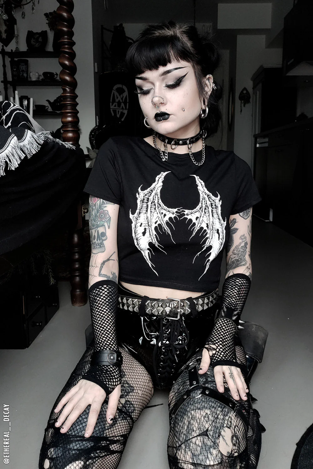 Broken Batwings Crop Top - Image 19