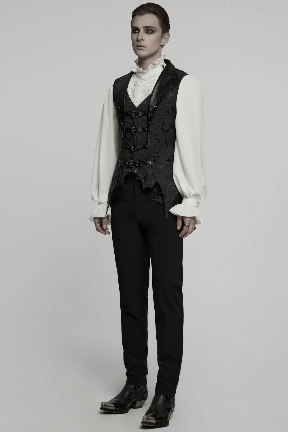 Castle Dracul Bat Hem Vest - Image 7