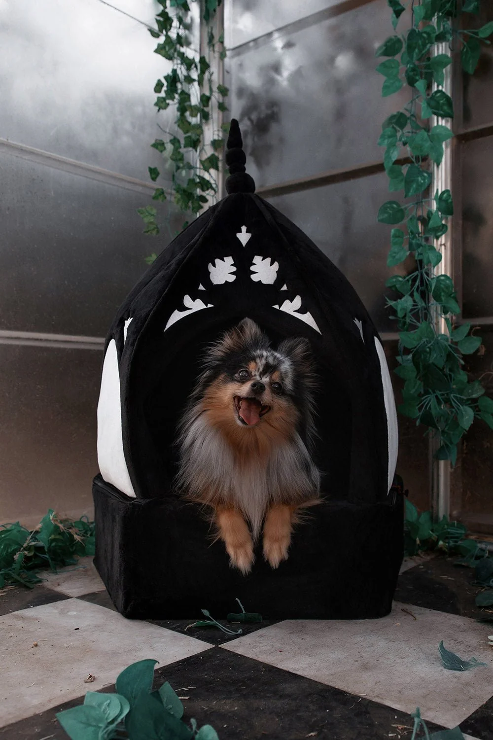 Cathedral Pet Bed - Image 2
