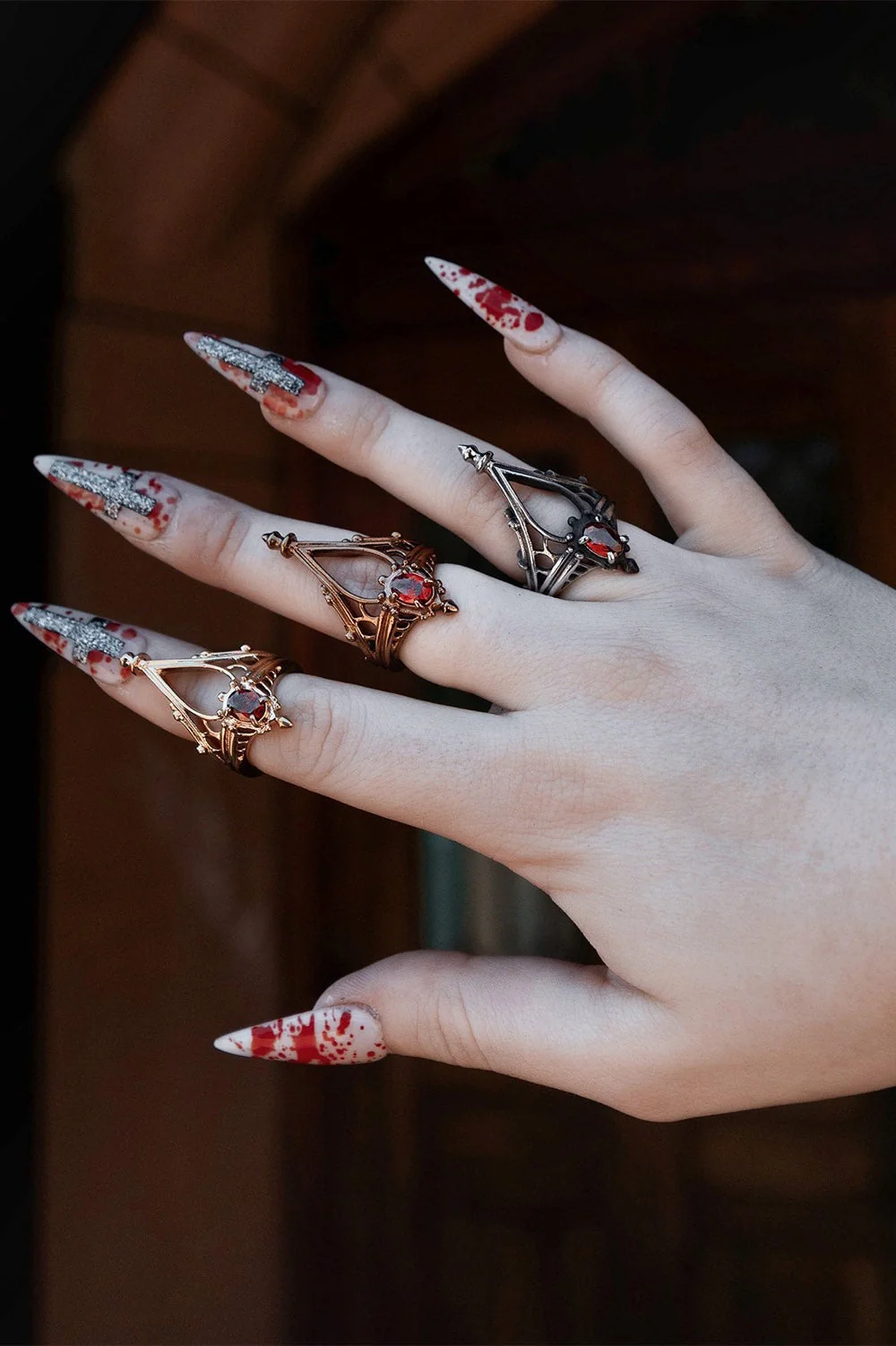 Cathedral Solace Ring [CHAMPAGNE GOLD] - Image 3