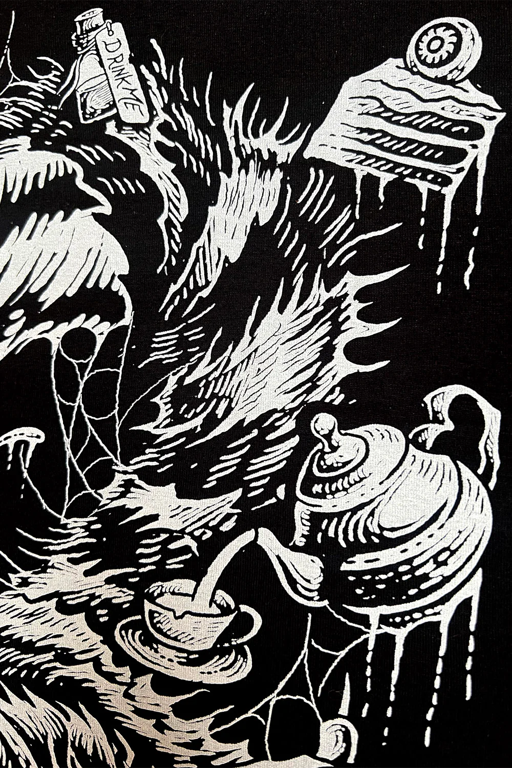 Cheshire Cat T-shirt - Image 9