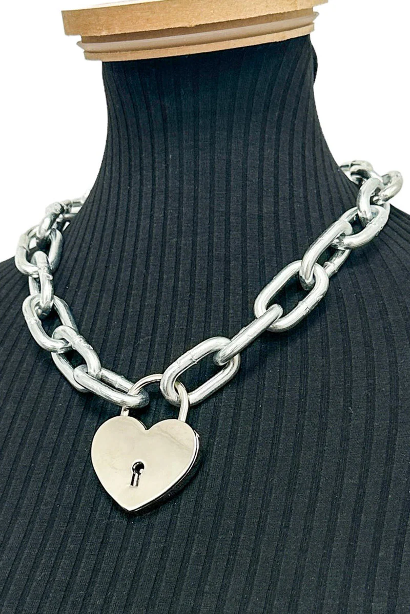 Chunky Chain Heart Padlock Choker - Image 3