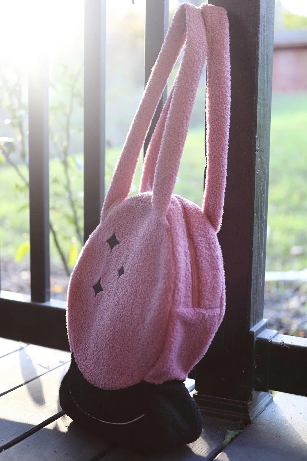 Cozy Crystal Ball Bag - Image 11