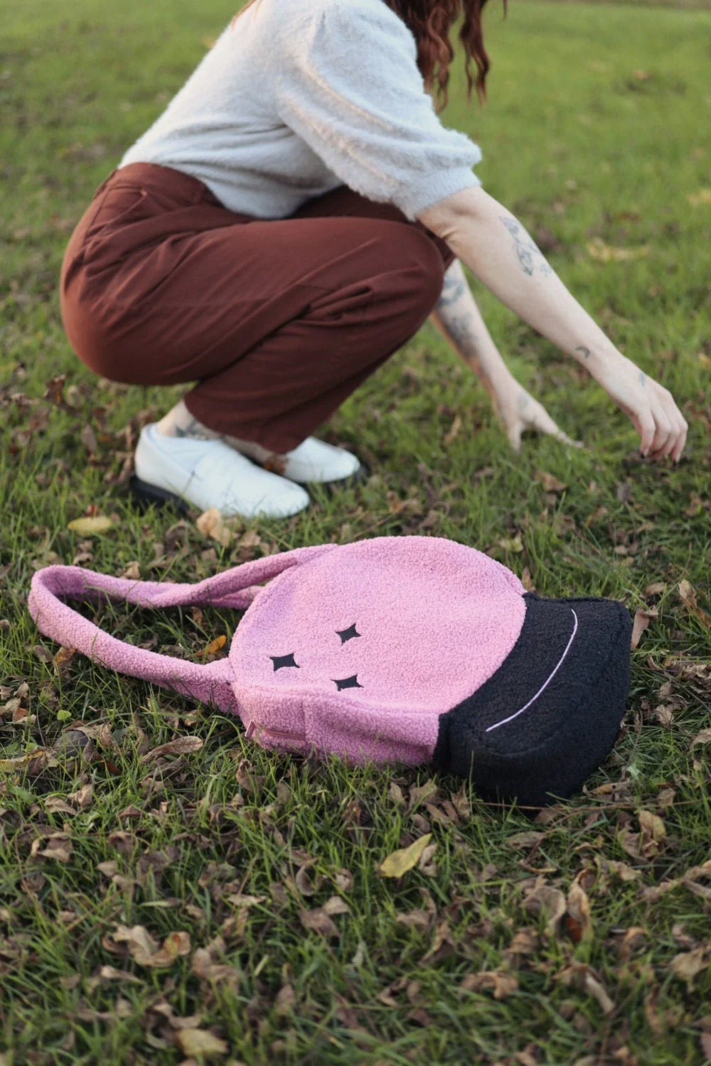 Cozy Crystal Ball Bag - Image 4