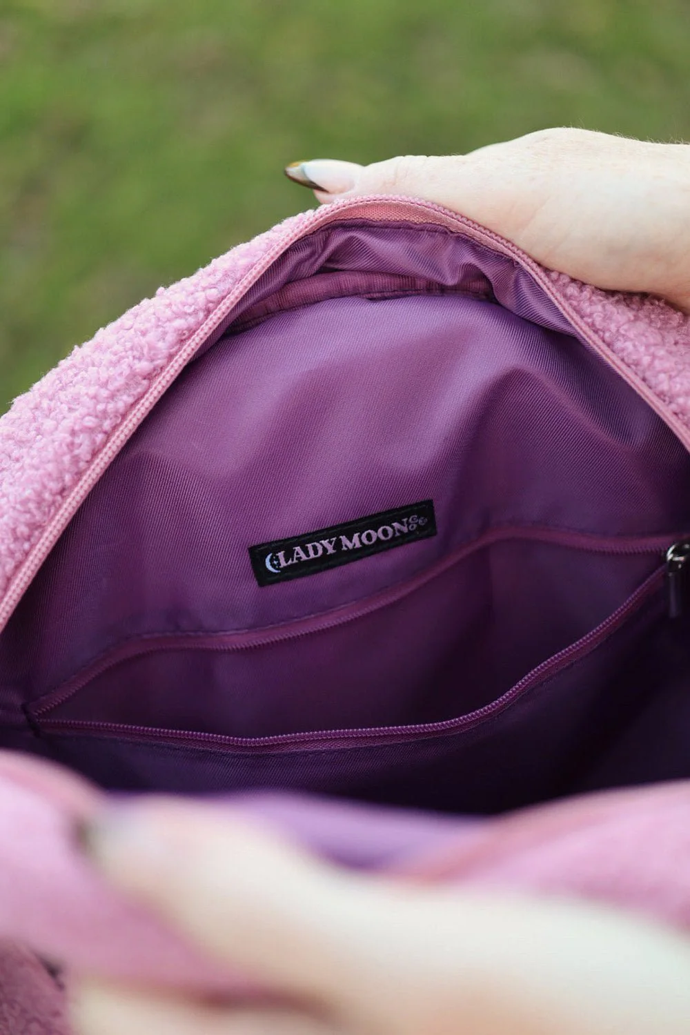 Cozy Crystal Ball Bag - Image 7