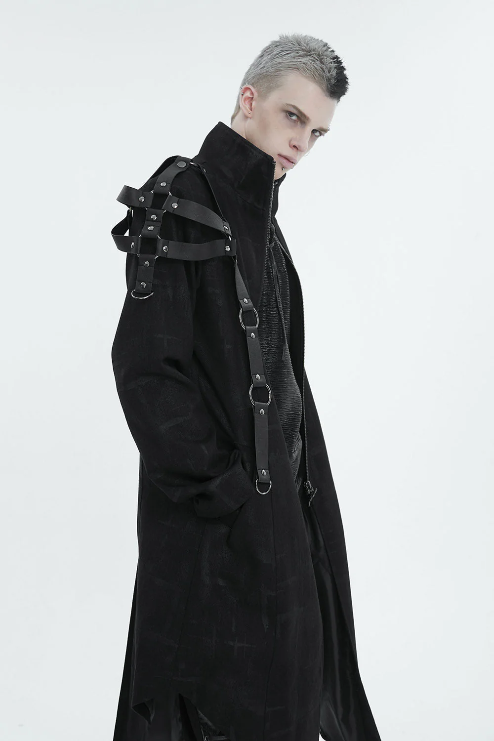 Dark Omen Shoulder Armor Coat - Image 4