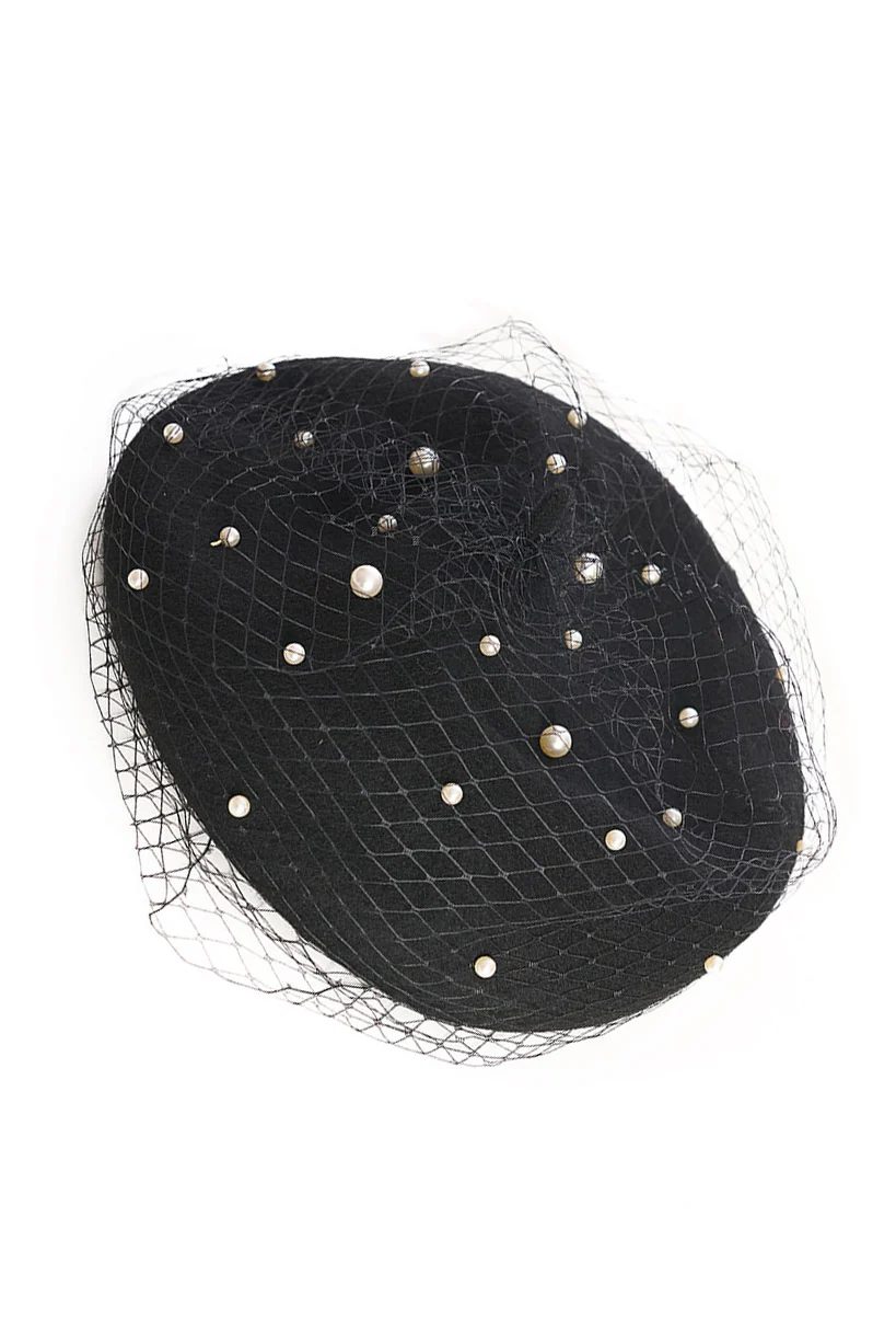 Dark Pinup Veil Beret - Image 3