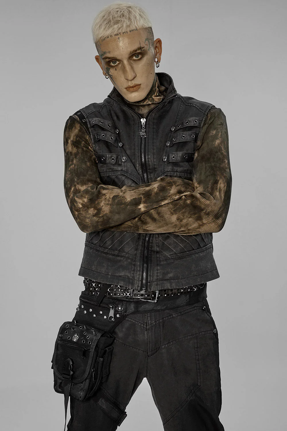 Desert Reaper Spiked Harness Bag - Image 3