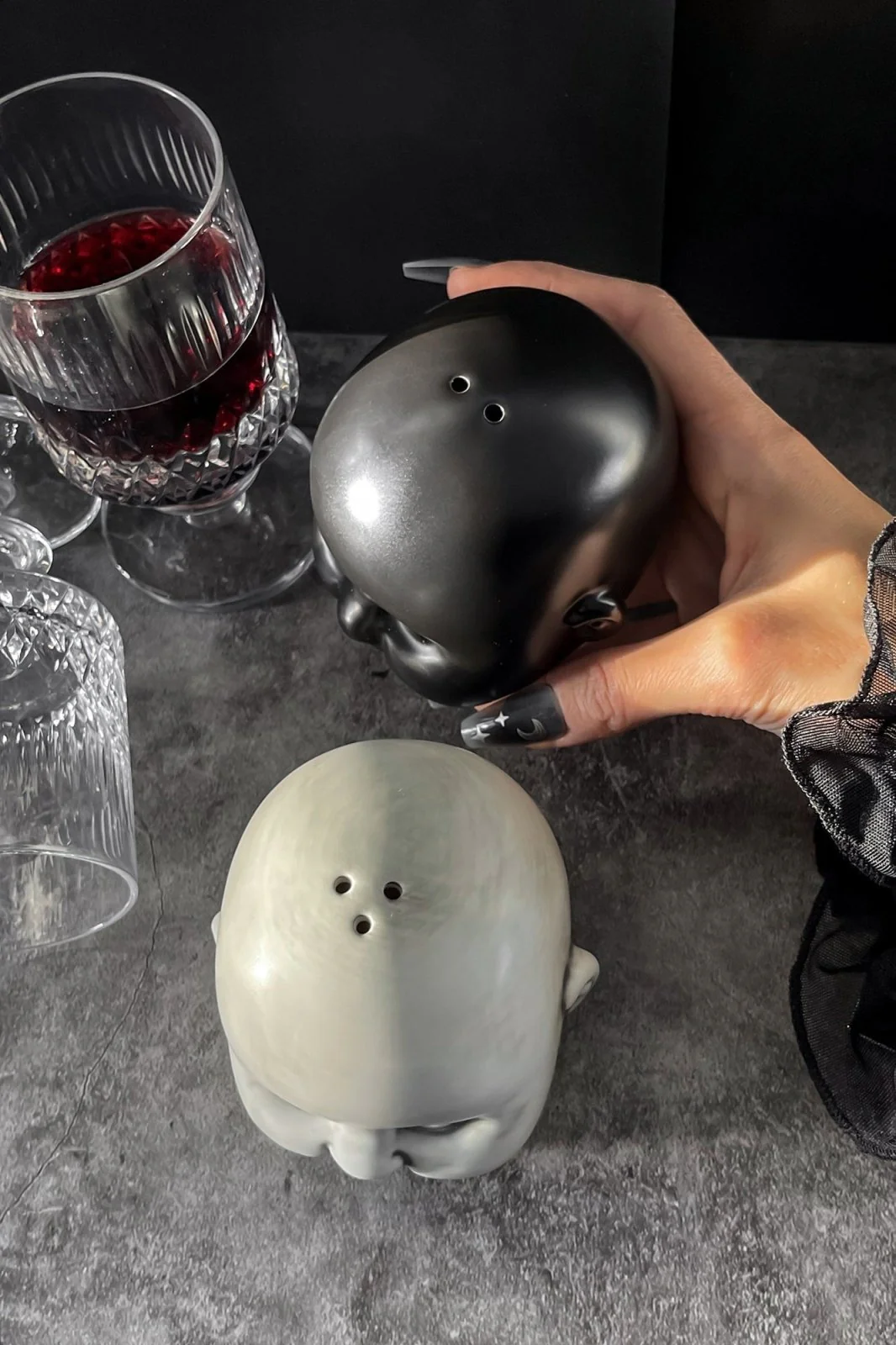 Dolls Head Salt & Pepper Shaker Set - Image 2