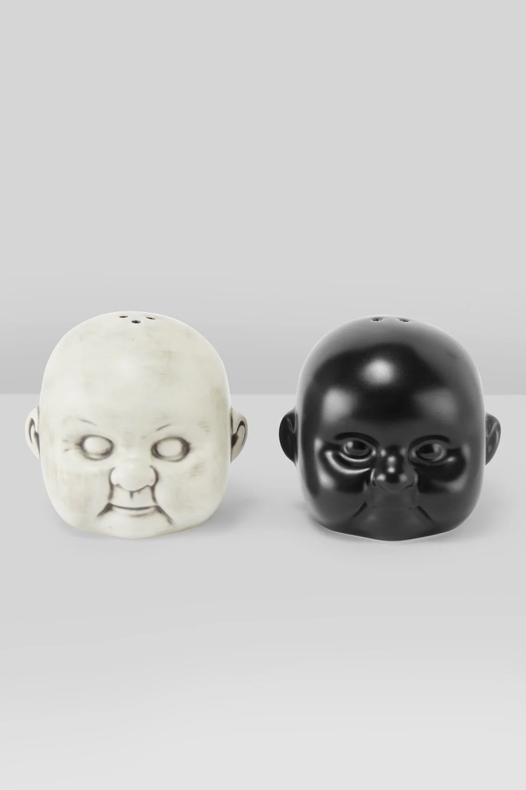 Dolls Head Salt & Pepper Shaker Set - Image 3