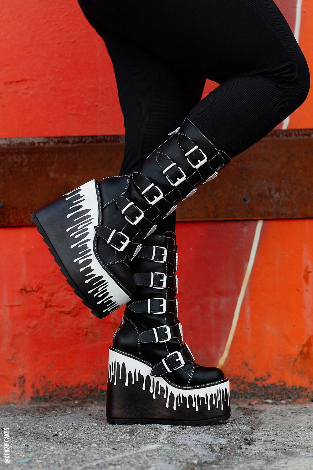 Dune Ghost Platform Boots [BLACK/WHITE] - Image 3