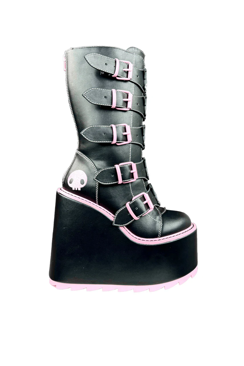 Dune Kuromi Platform Boots [Black] [NO RESTOCKS] - Image 2
