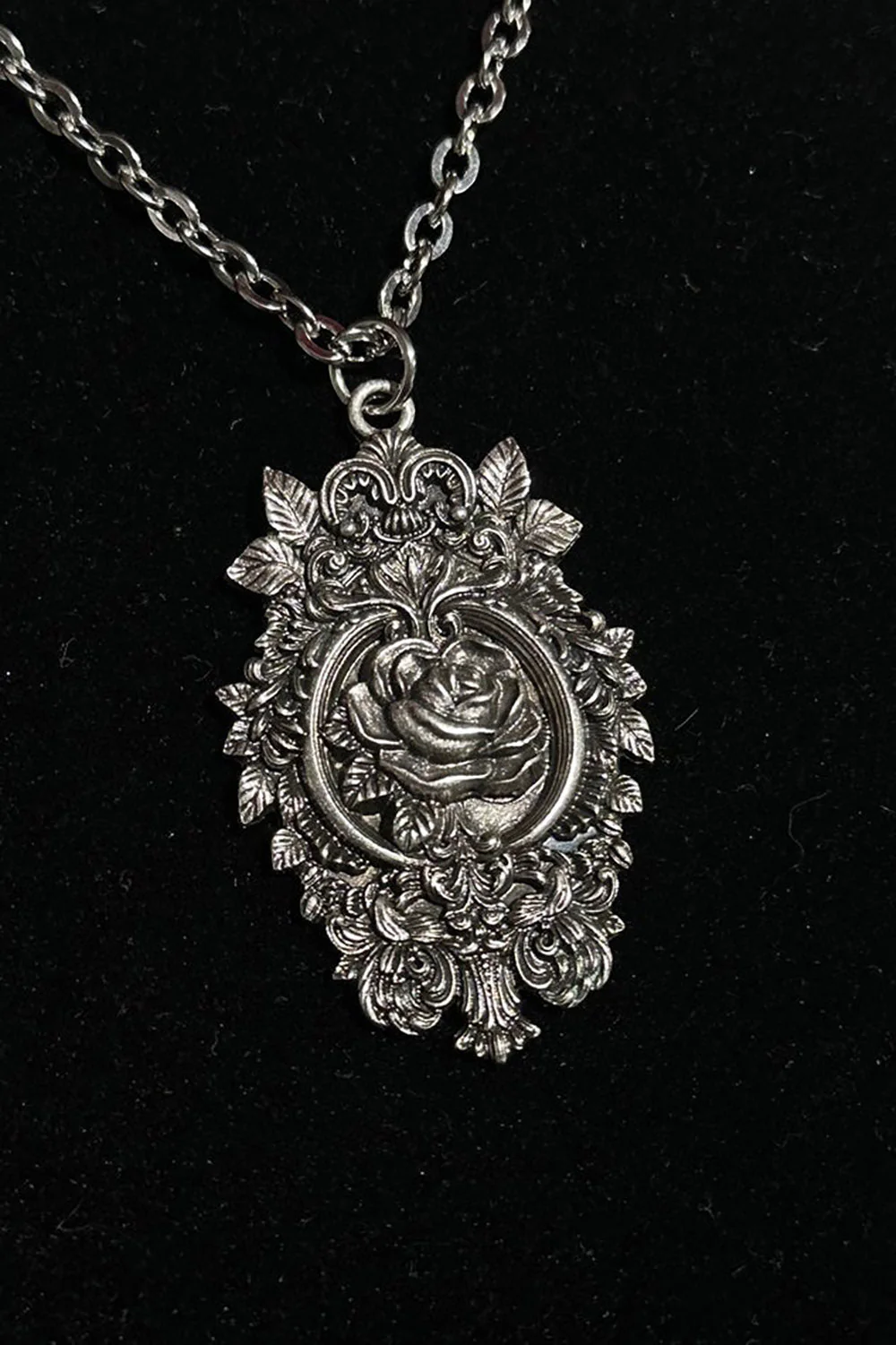 Eternal Rose Necklace - Image 3