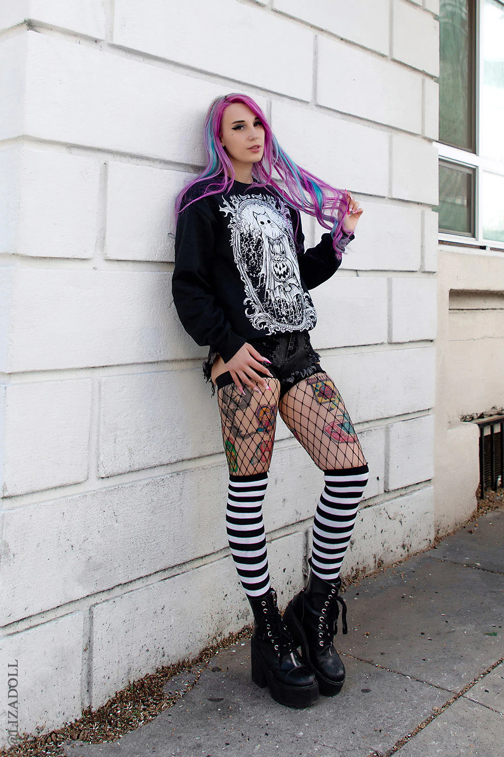 Fishnet Garter Thigh High Socks [Black/White] - Image 3