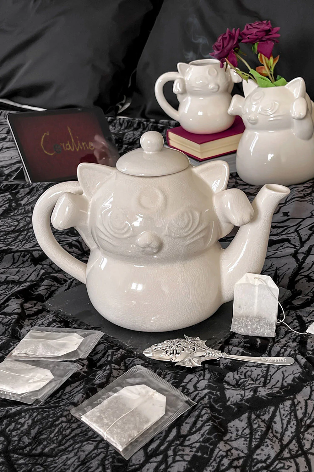 Ghost Kitty Teapot