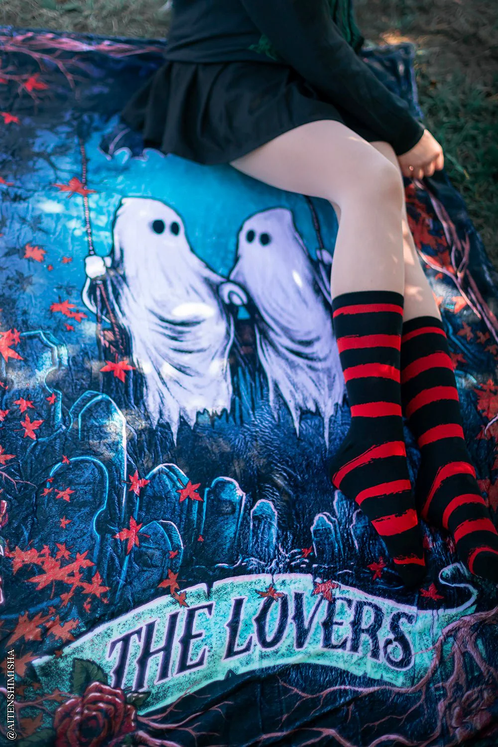 Ghost Love Throw Blanket - Image 3
