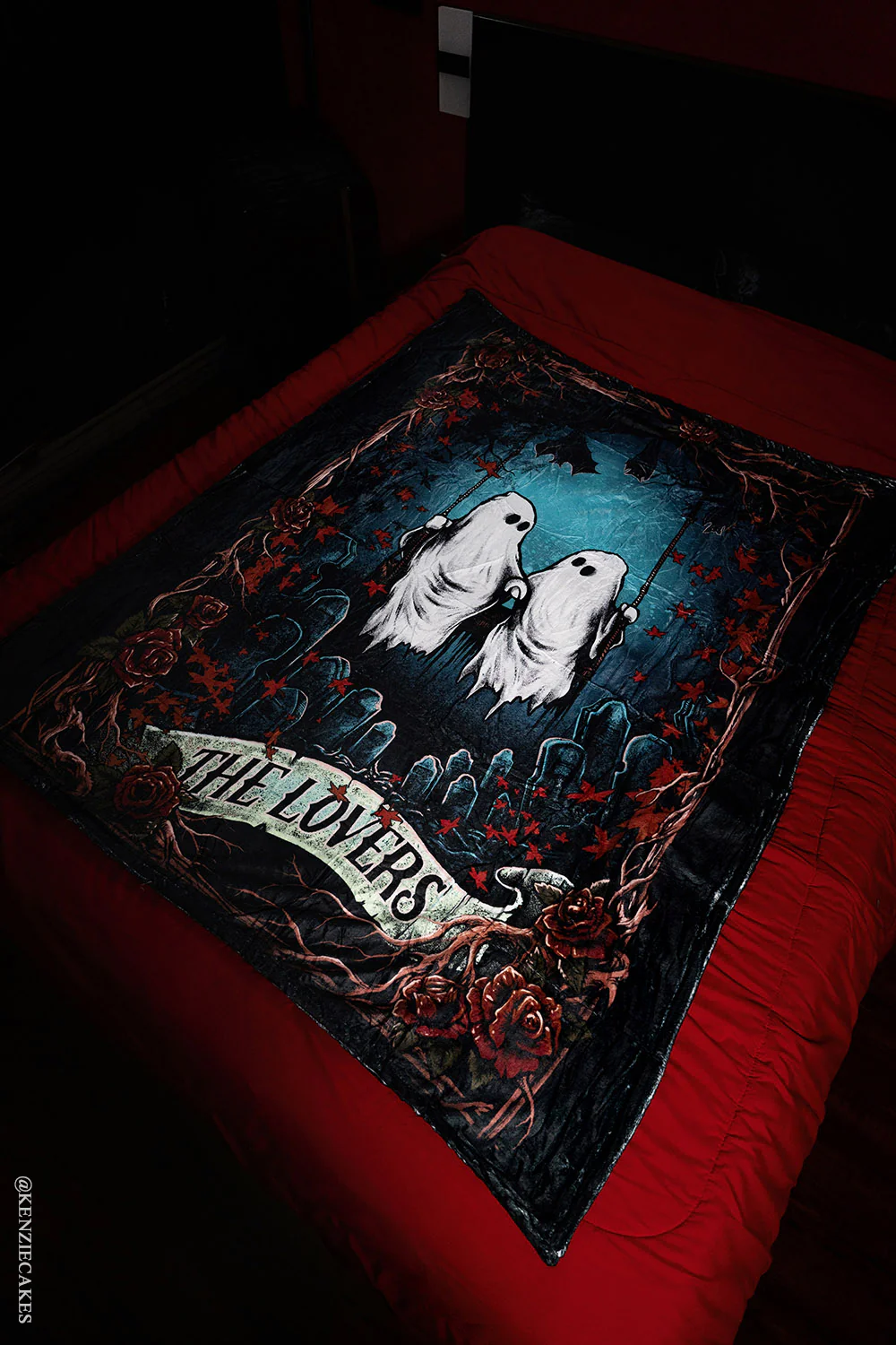 Ghost Love Throw Blanket - Image 4