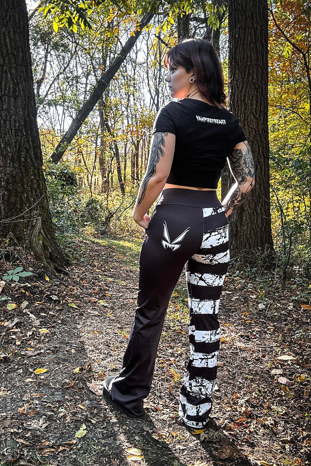 Ghost White Striped Split Flares [Black/White] - Image 12