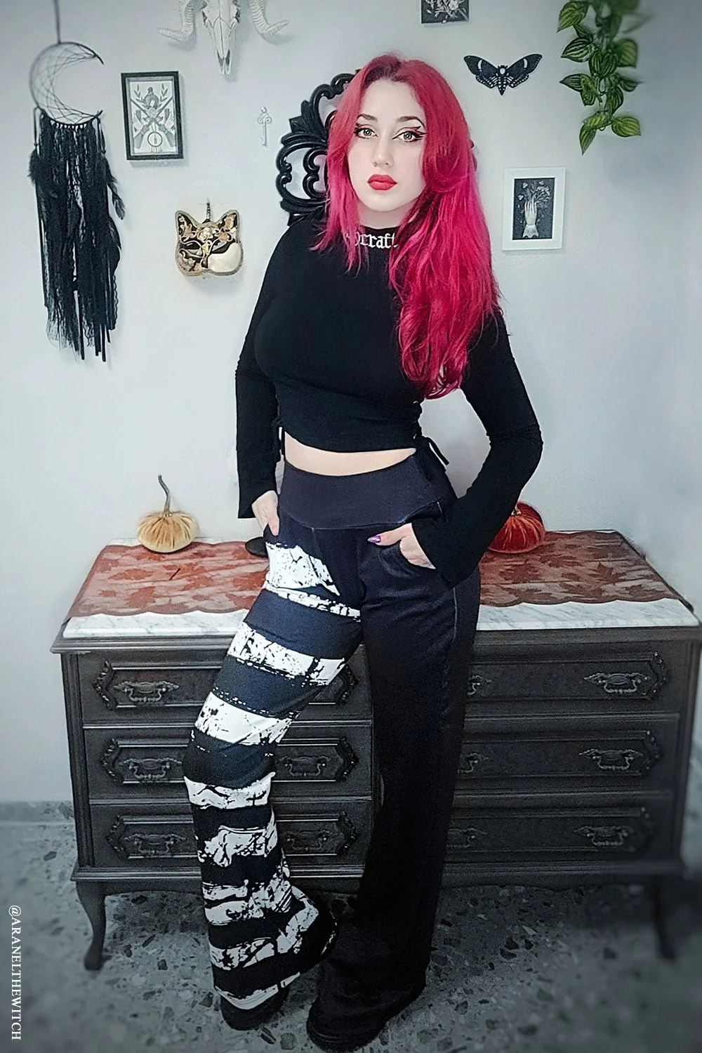 Ghost White Striped Split Flares [Black/White] - Image 9