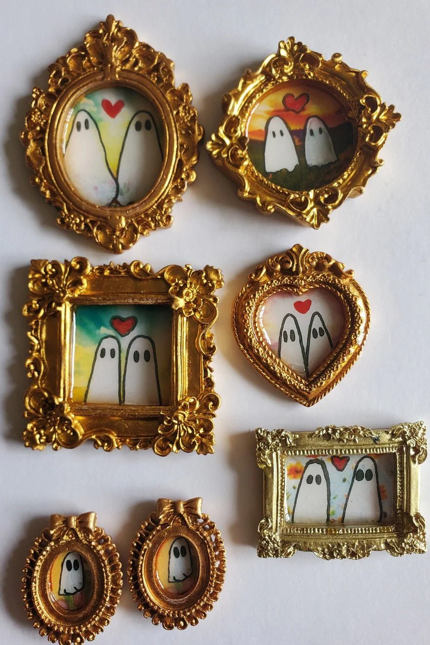 Ghosts in Love Hand Painted Mini Art [Mystery Item] - Image 4