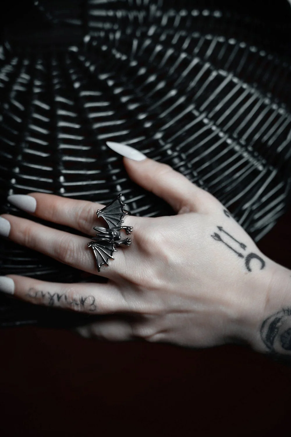 Gothic Guardian Ring - Image 3